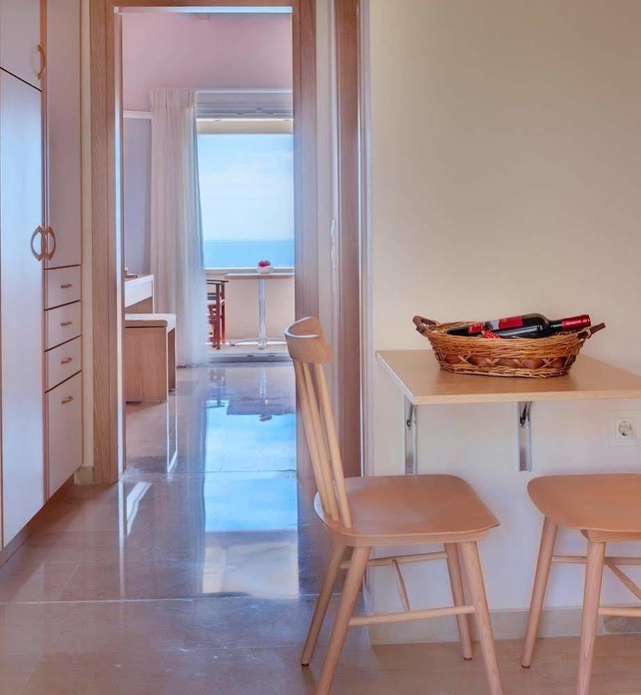 Krouzeri Beach Apartments Katávolos Exterior foto